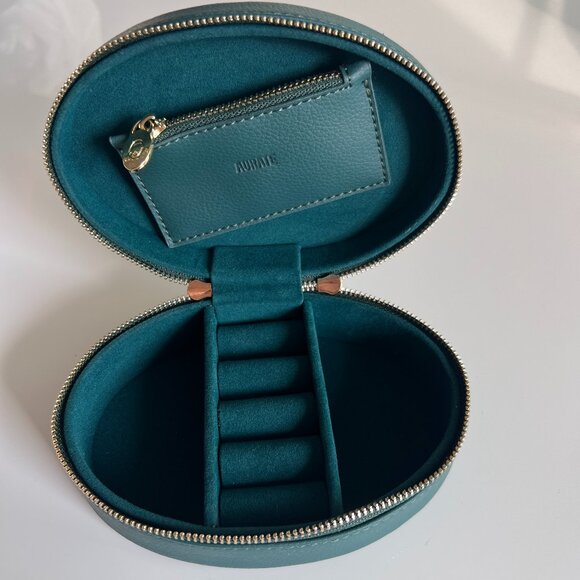 Aurate Jewelry Travel Case - Picture 1 of 6